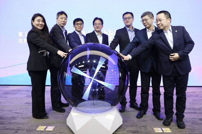 讲述同一世界观全新故事2025-10-21 马律师回归！