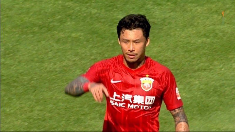2020-12-28 《笔仙魔咒》荒岛幽灵剧照 医学院学生陷入魔咒 2015-09-23 定档于10月16日全国上映的东方校园魔幻恐怖巨制《笔仙魔咒》今日发布一组剧照，又将剧情发展推进一步。