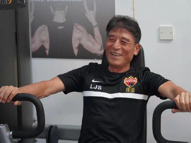 米乐与赵思远：相濡以沫的传统之爱米乐（徐梦洁 饰）和赵思远（肖凯中 饰）的恋情则更接近传统的爱情模式，强调共同生活、共同成长与精神包容。